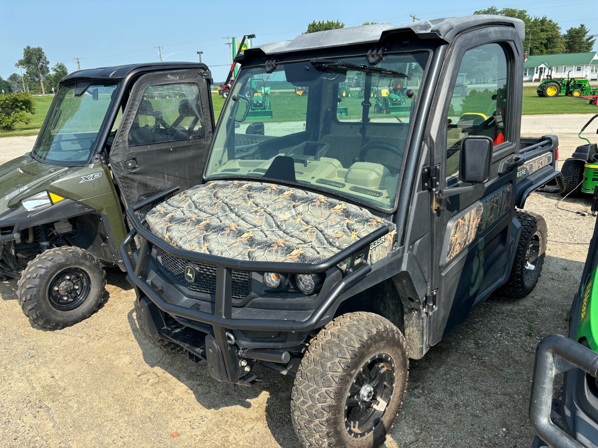 On Lot 2019 John Deere XUV835R at Tri County Equipment Lapeer, MI