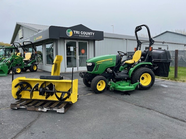 Pend Stk 2015 John Deere 2025R at Tri County Equipment Saginaw, MI