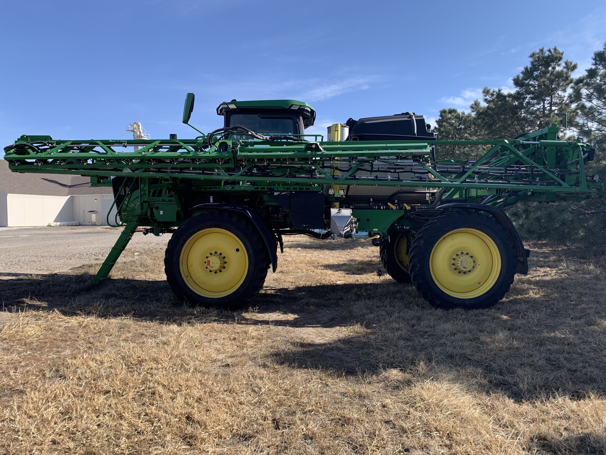  2023 John Deere 412R at LandMark in Gothenburg, NE