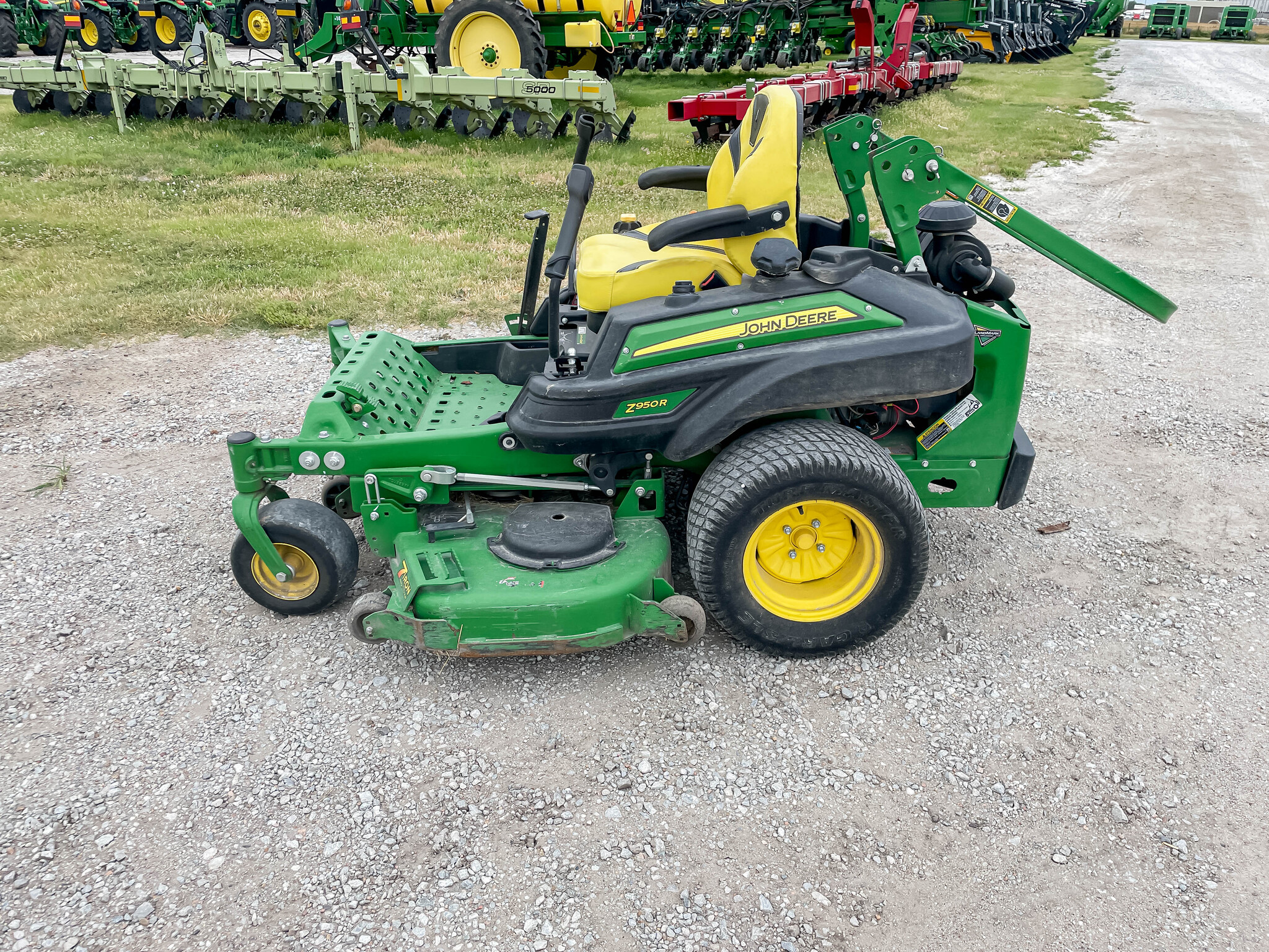  2019 John Deere Z950R at LandMark in Kearney, NE