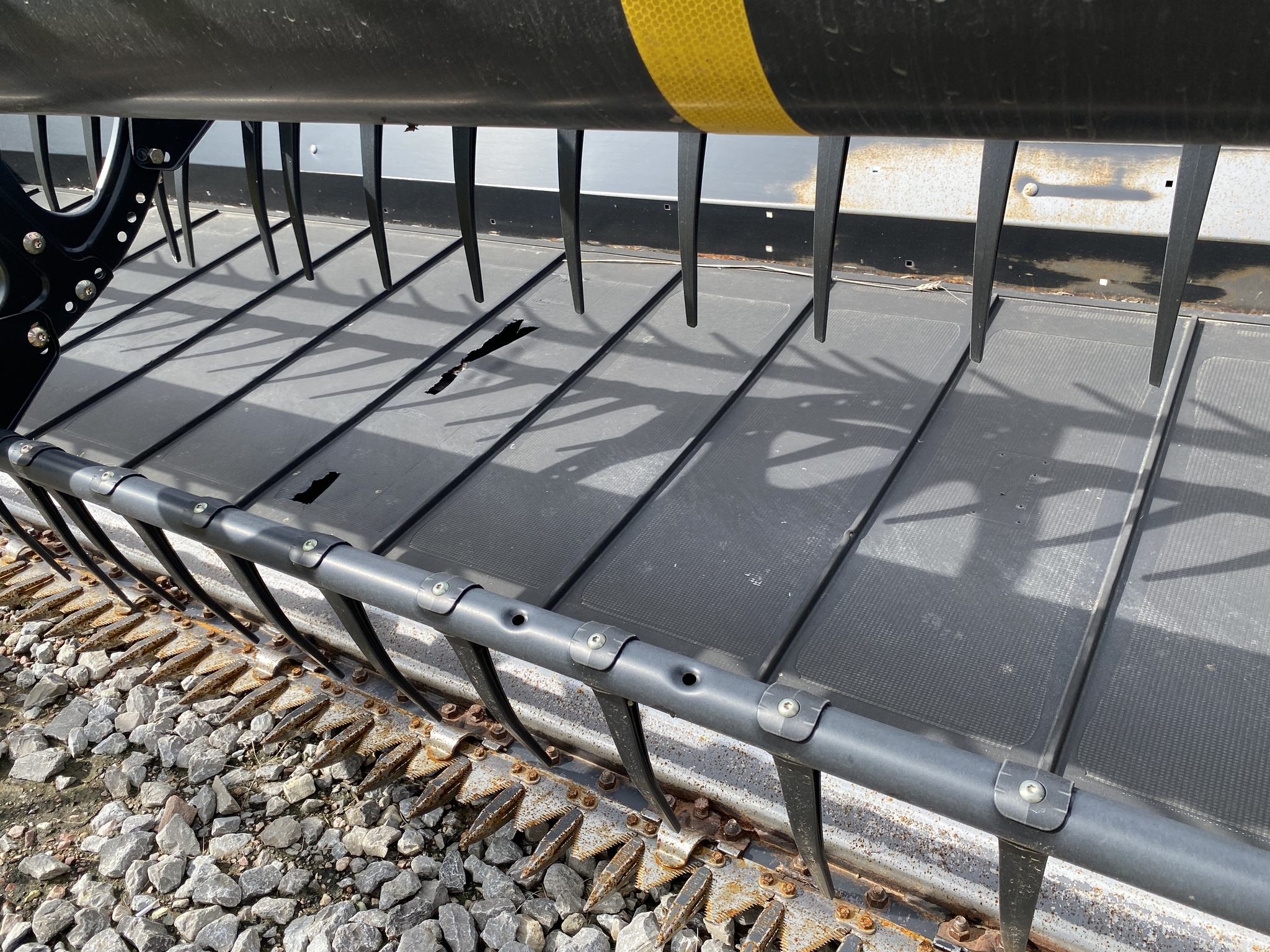  2014 MACDON FD75-40 at LandMark in Superior, NE