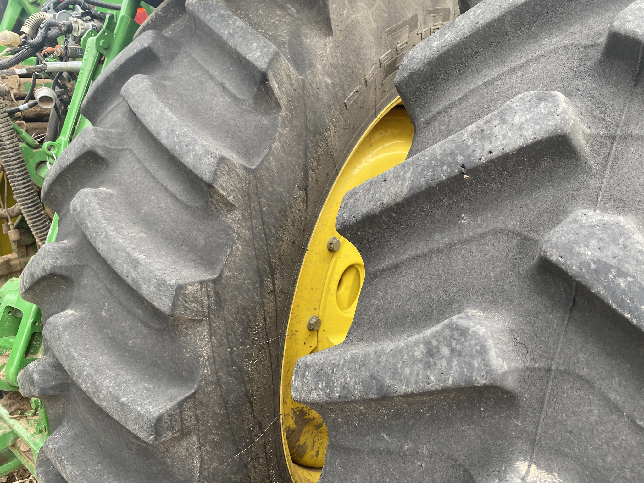  2021 John Deere 8R 370 at LandMark in Hebron, NE