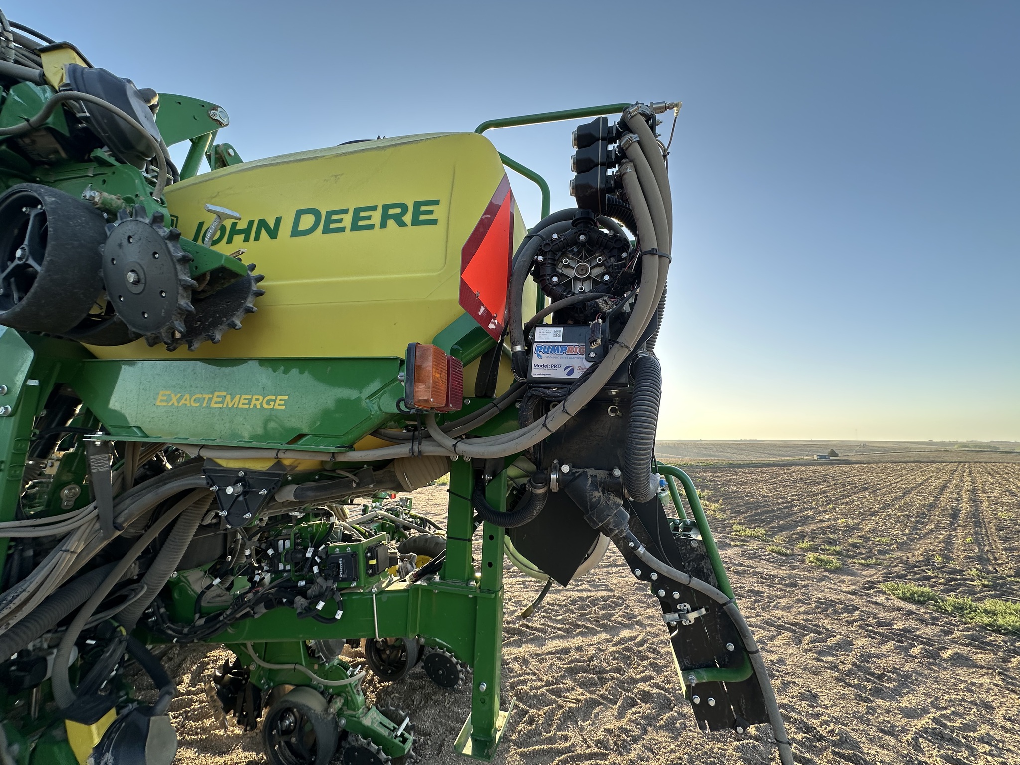  2024 John Deere 1725C at LandMark in Lexington, NE