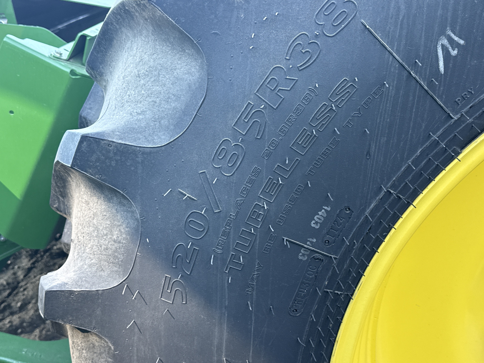  2024 John Deere W235R at LandMark in Gothenburg, NE