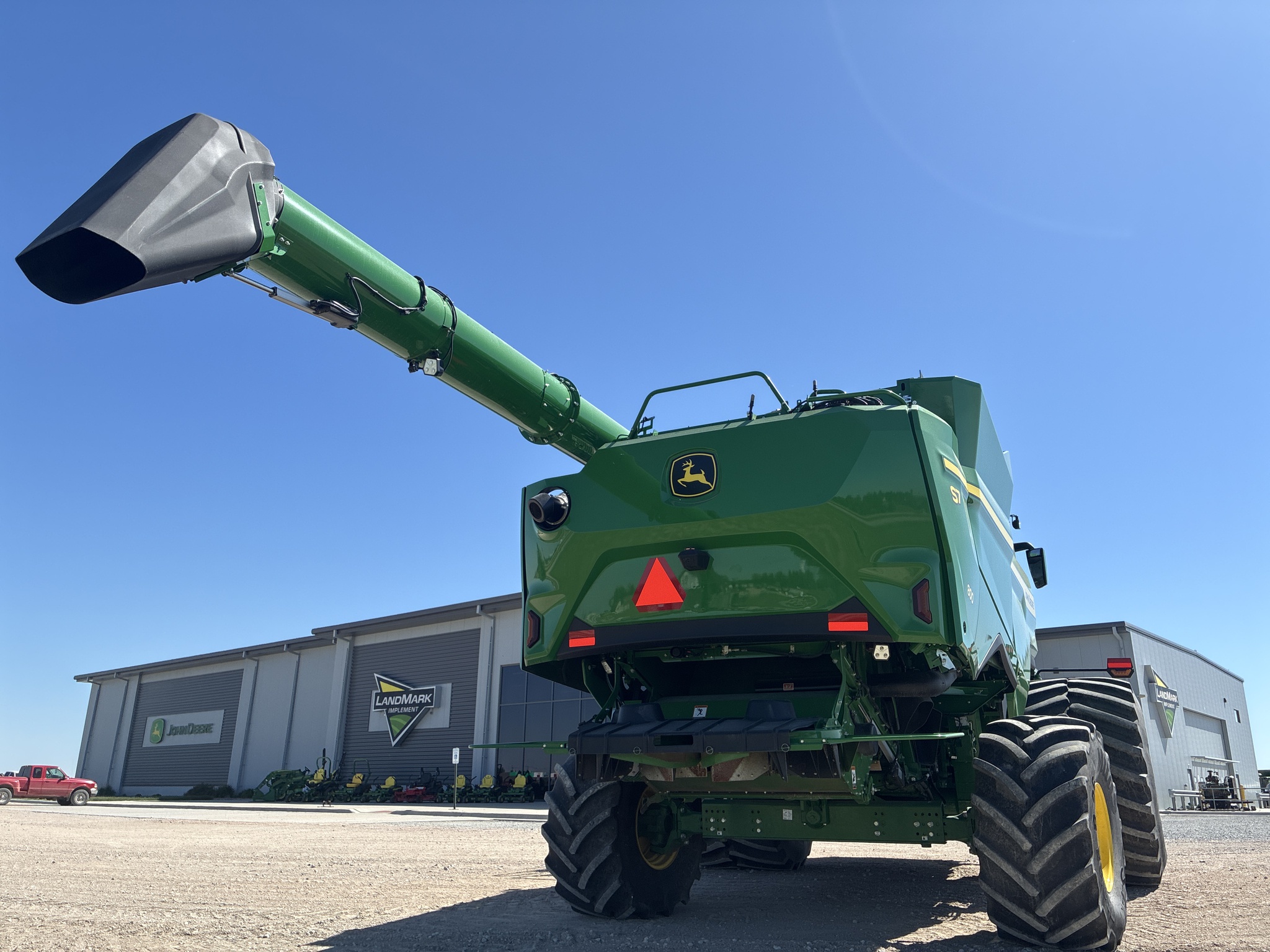  2025 John Deere S7 800 at LandMark in Hebron, NE