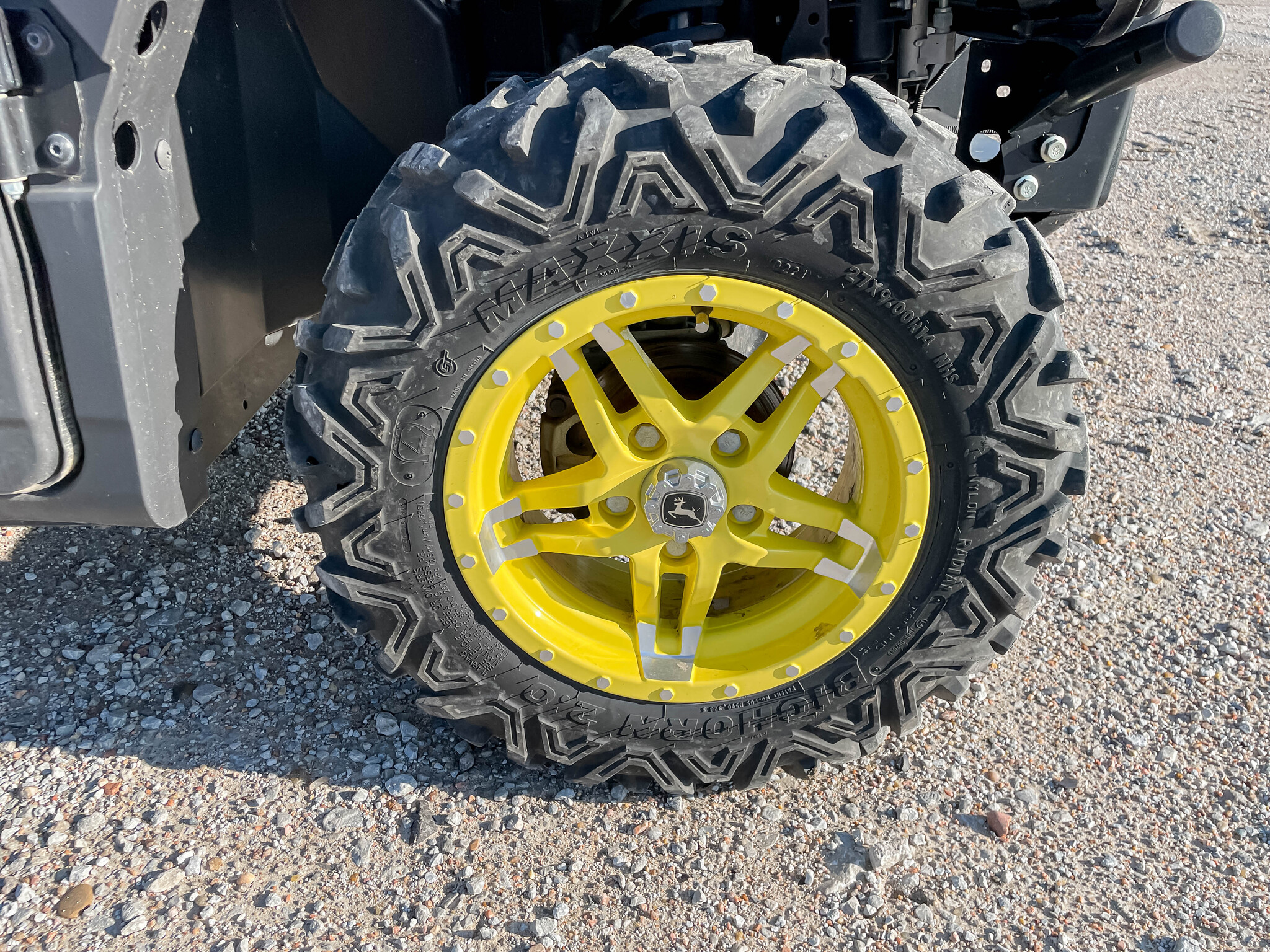  2021 John Deere XUV 835R at LandMark in Hastings, NE