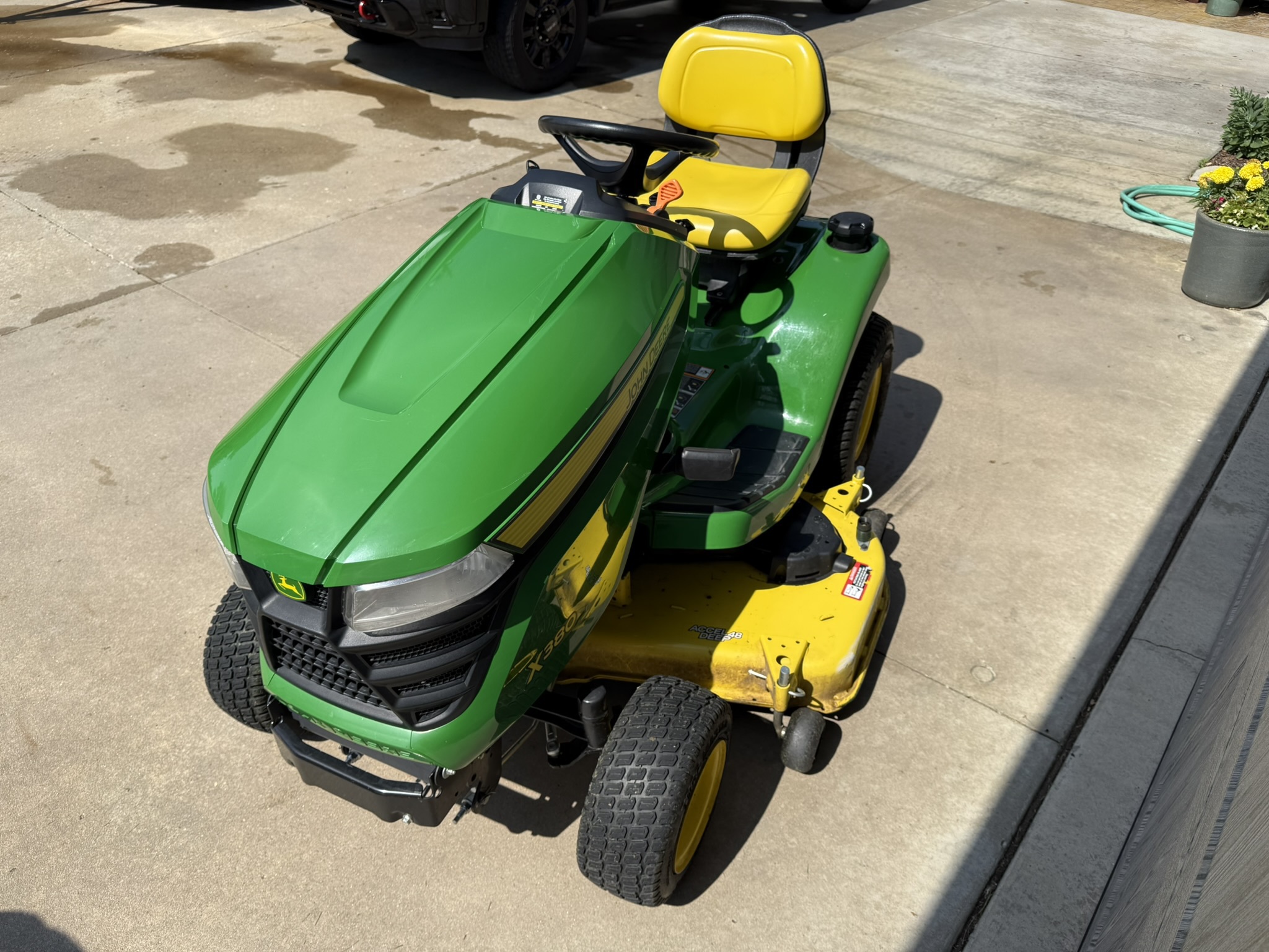  2019 John Deere x380 at LandMark in Marysville, KS