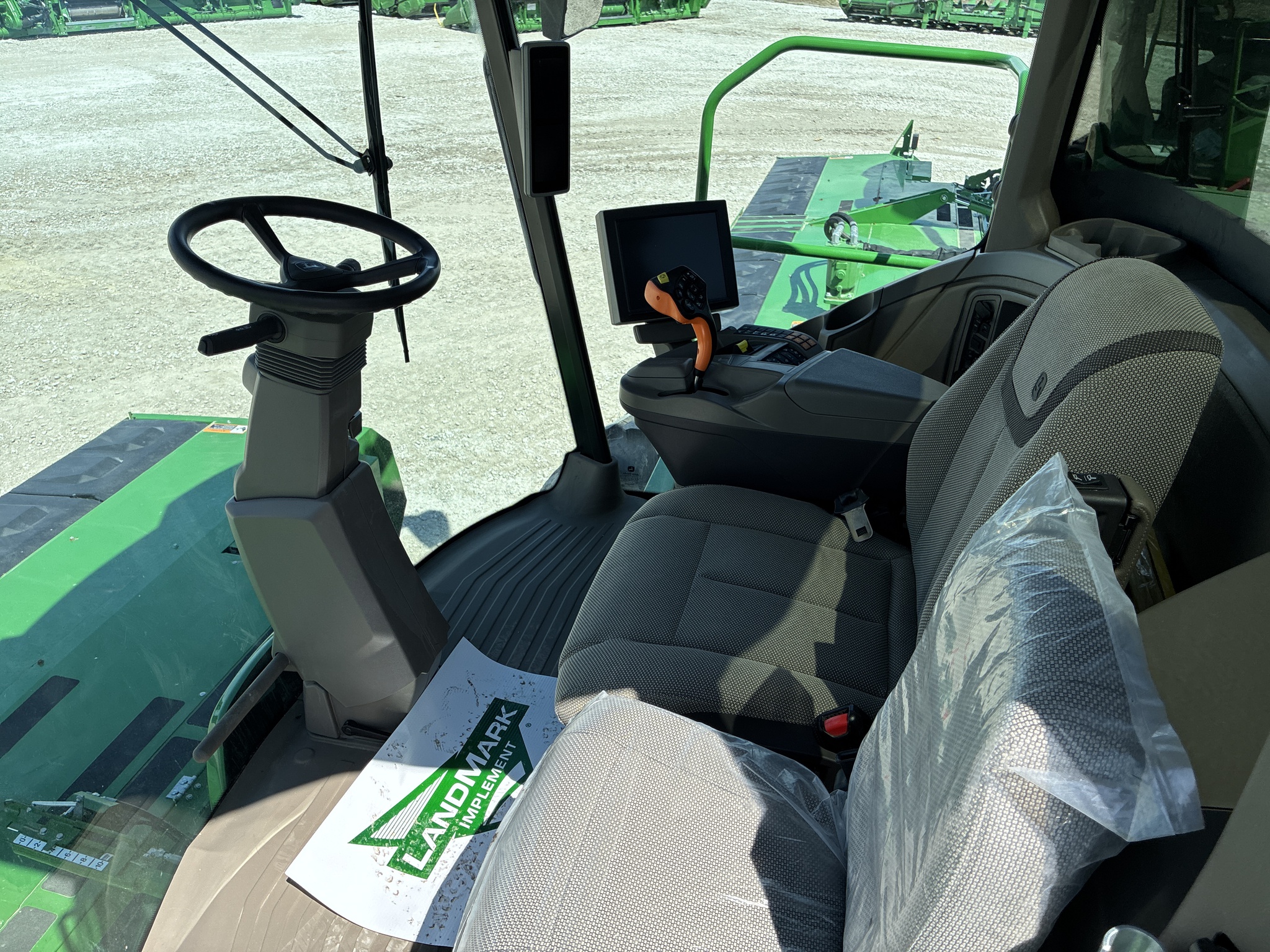  2024 John Deere W235R at LandMark in Fairfield, NE