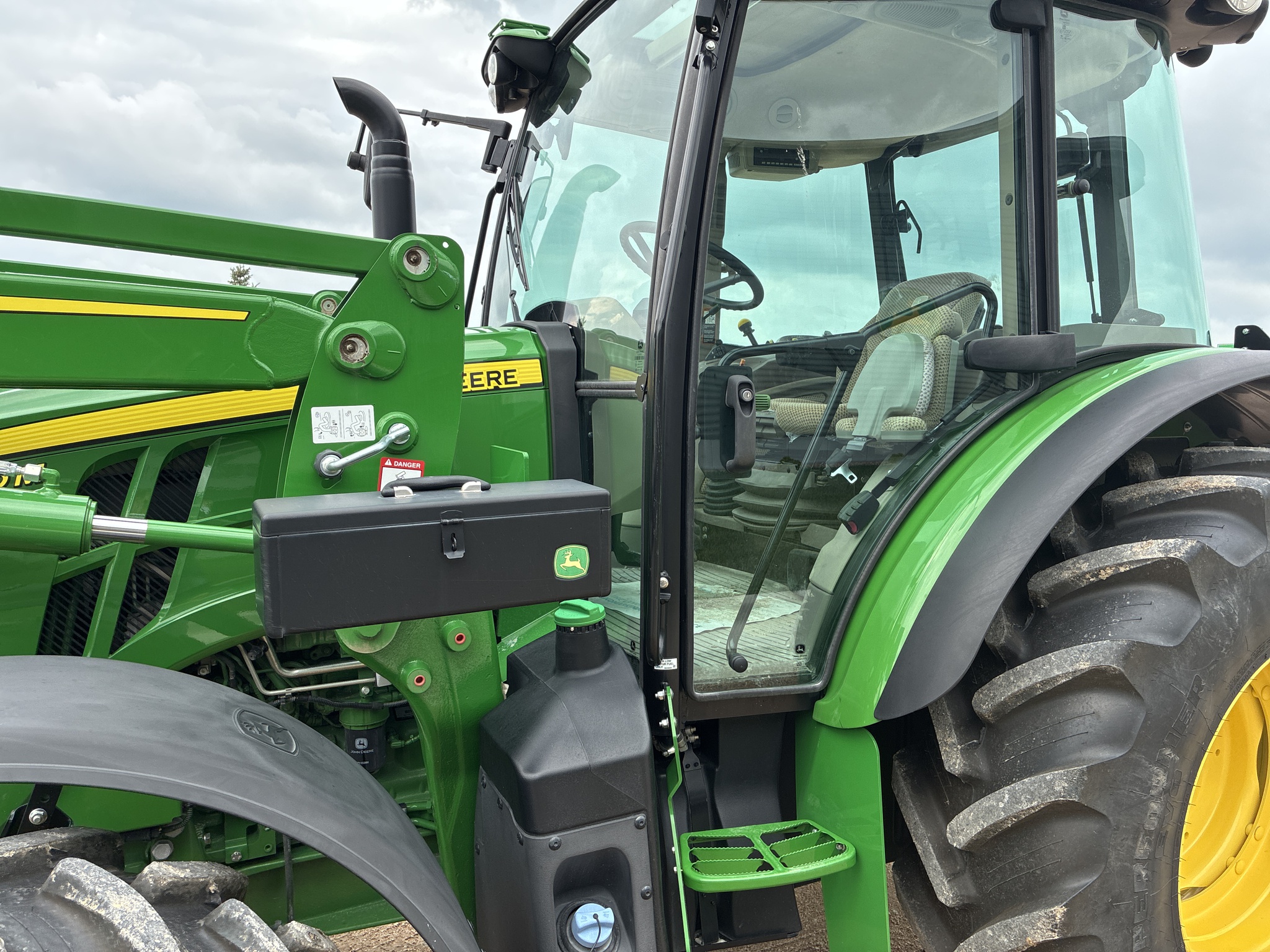  2023 John Deere 5090M at LandMark in Hebron, NE
