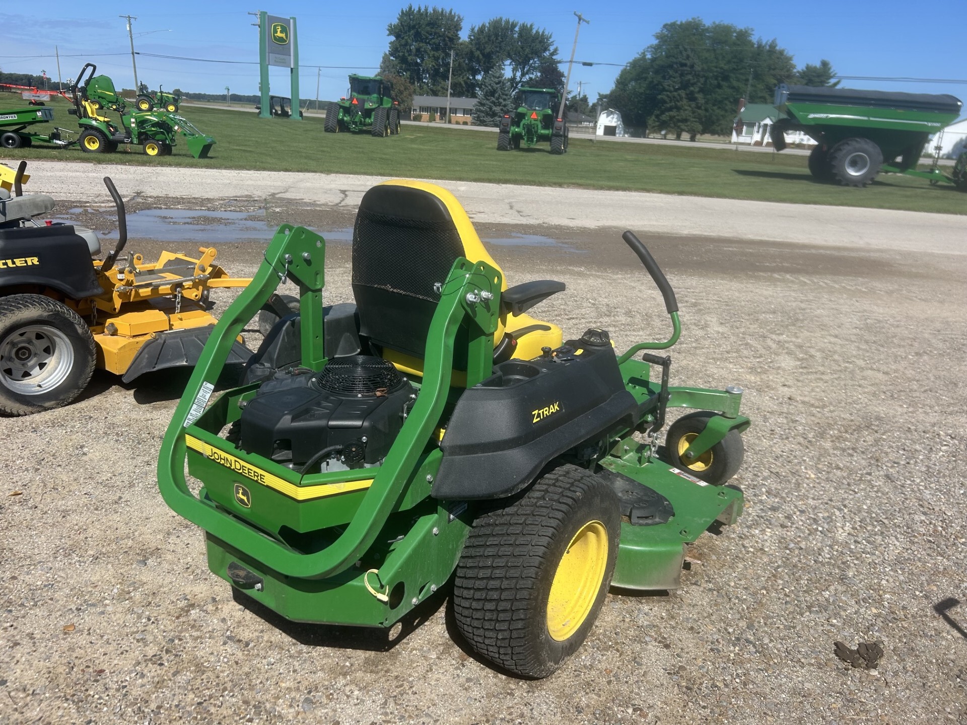 Used 2019 John Deere Z735M at Tri County Equipment Sandusky, MI
