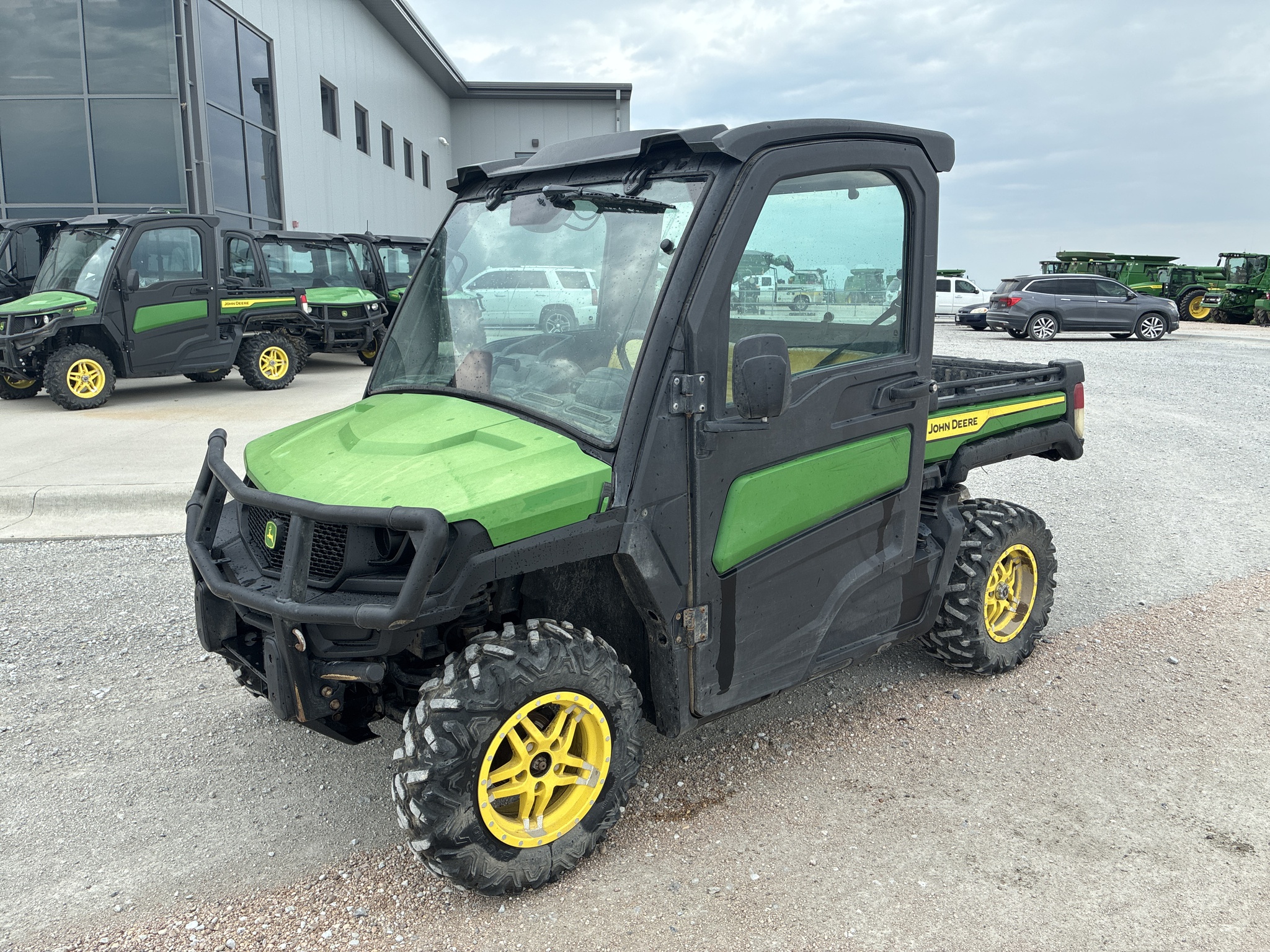  2022 John Deere XUV835M HVAC Cab at LandMark in Hebron, NE