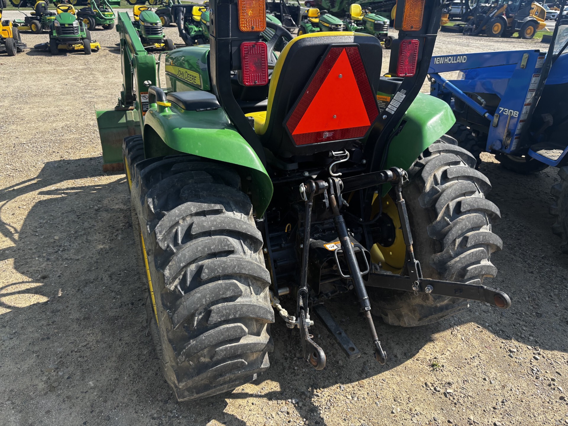 On Lot 2016 John Deere 3025E at Tri County Equipment Sandusky, MI
