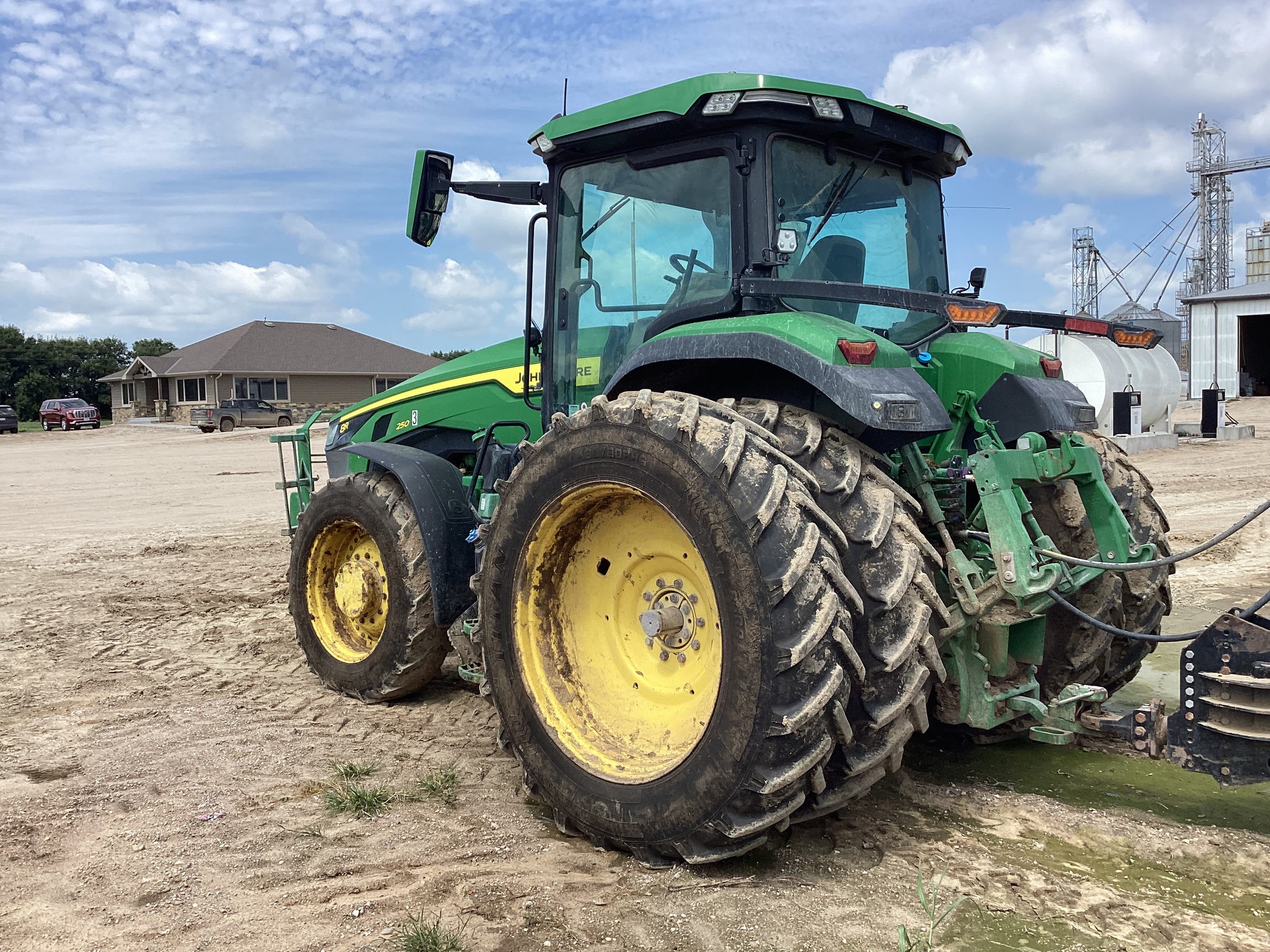  2022 John Deere 8R 250 at LandMark in Minden, NE