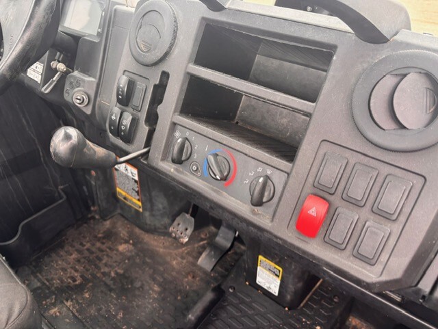 On Lot 2021 John Deere XUV835M HVAC Cab at Tri County Equipment Lapeer, MI