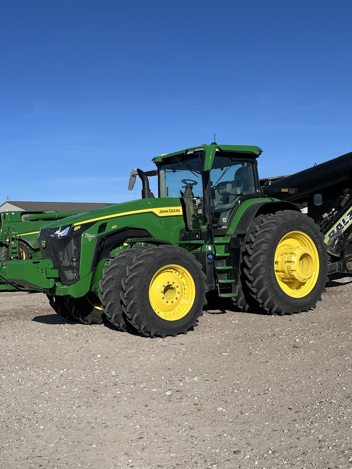  2025 John Deere 8R 410 at LandMark in Minden, NE