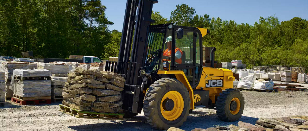 New 2026 JCB 940-4T4 at Briggs Equipment in Tifton, GA (JCB)