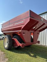   J&m 1050 at LandMark in Kearney, NE