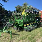  2017 John Deere 1795 at LandMark in Hebron, NE