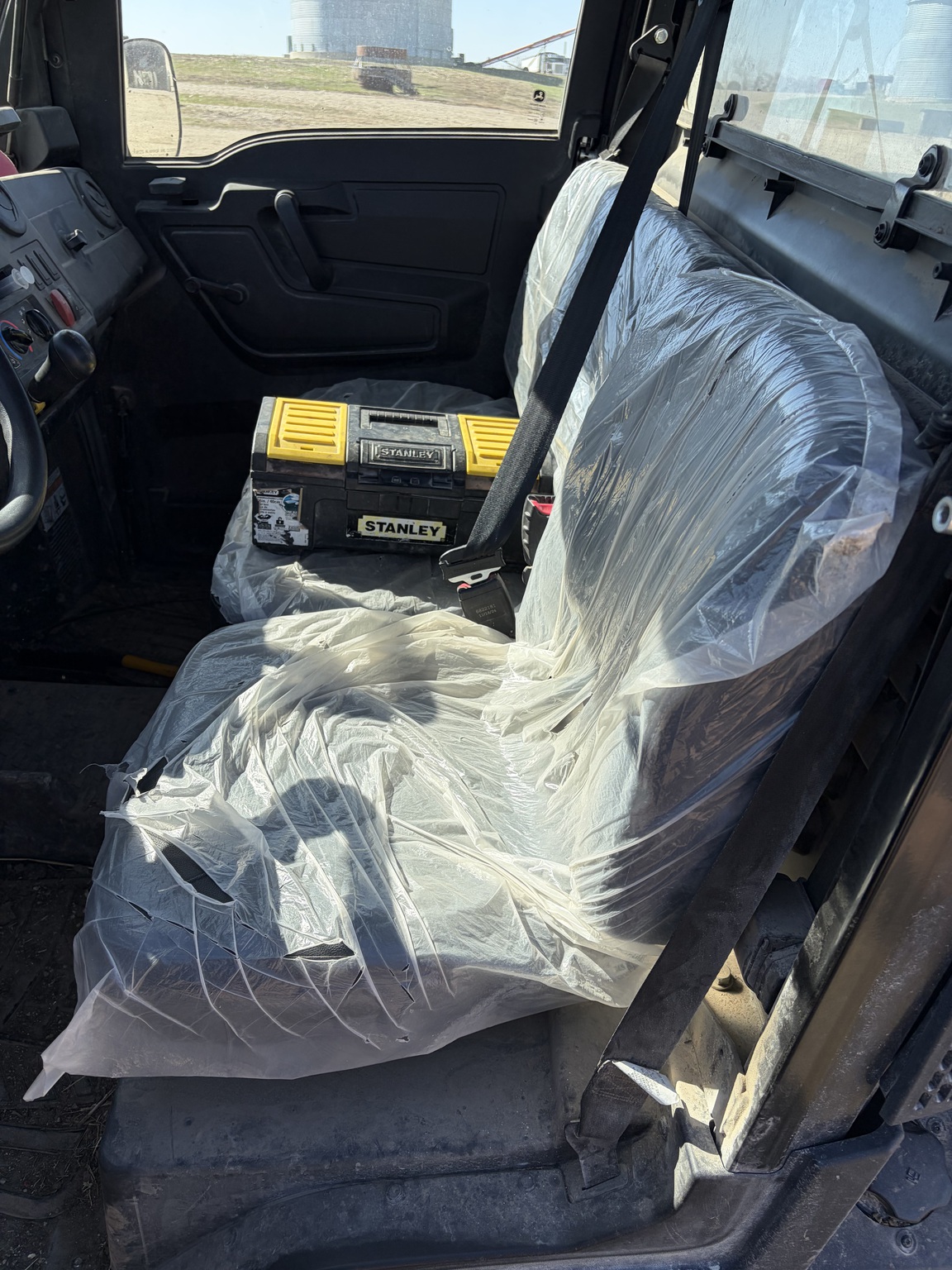  2025 John Deere XUV 845M at LandMark in Marysville, KS