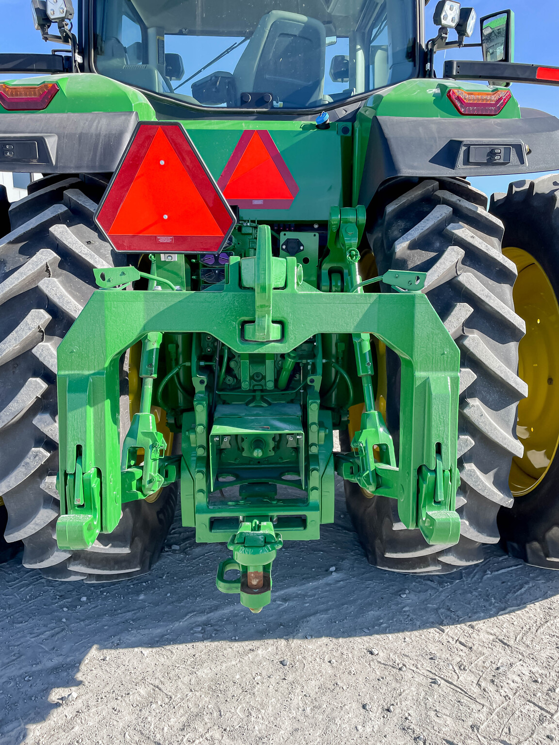  2023 John Deere 8R 370 at LandMark in Hebron, NE