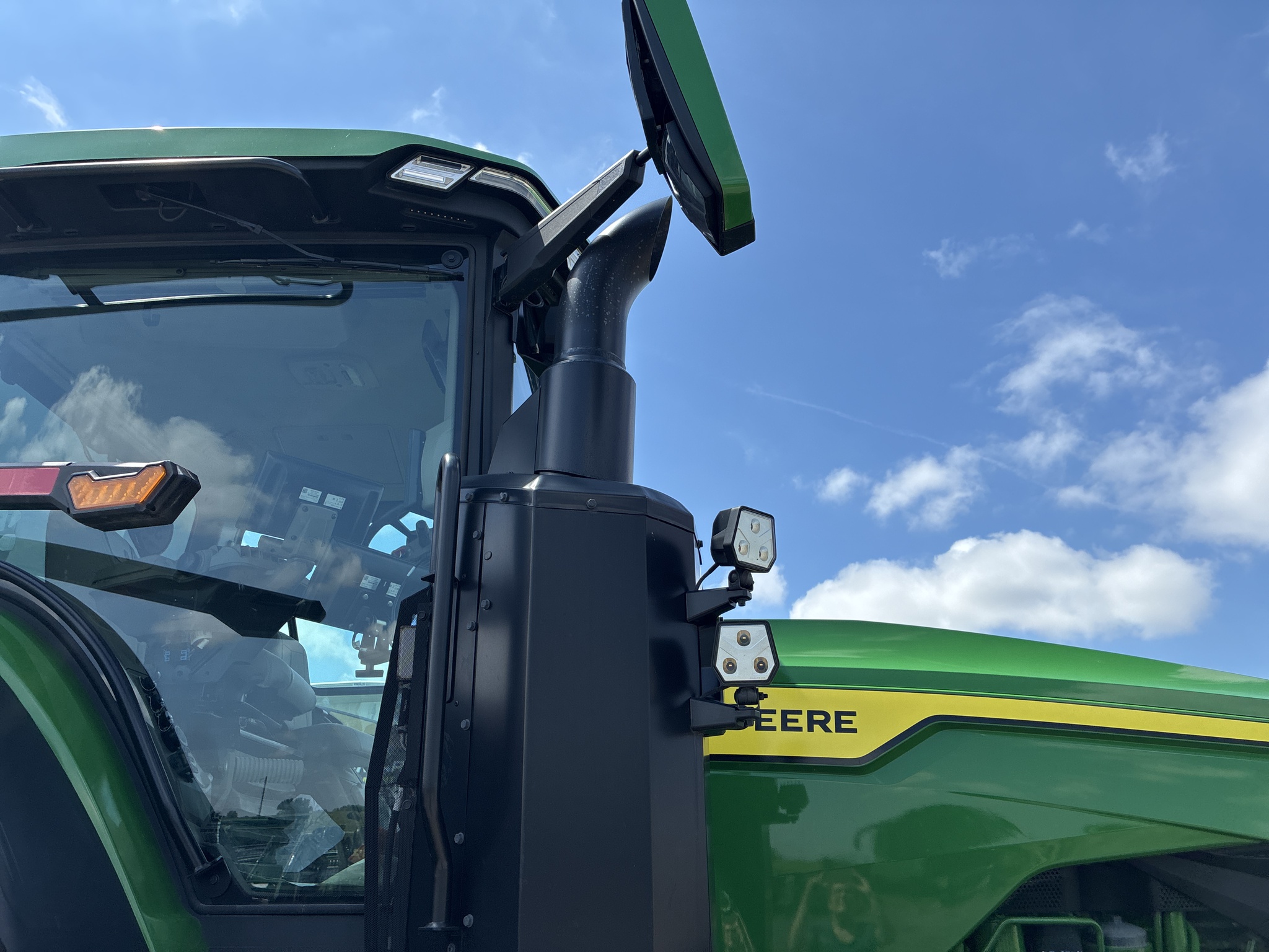  2024 John Deere 8R 370 at LandMark in Marysville, KS