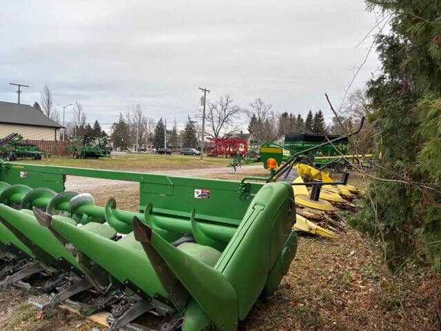 On Lot 2009 John Deere 608C at Tri County Equipment Reese, MI