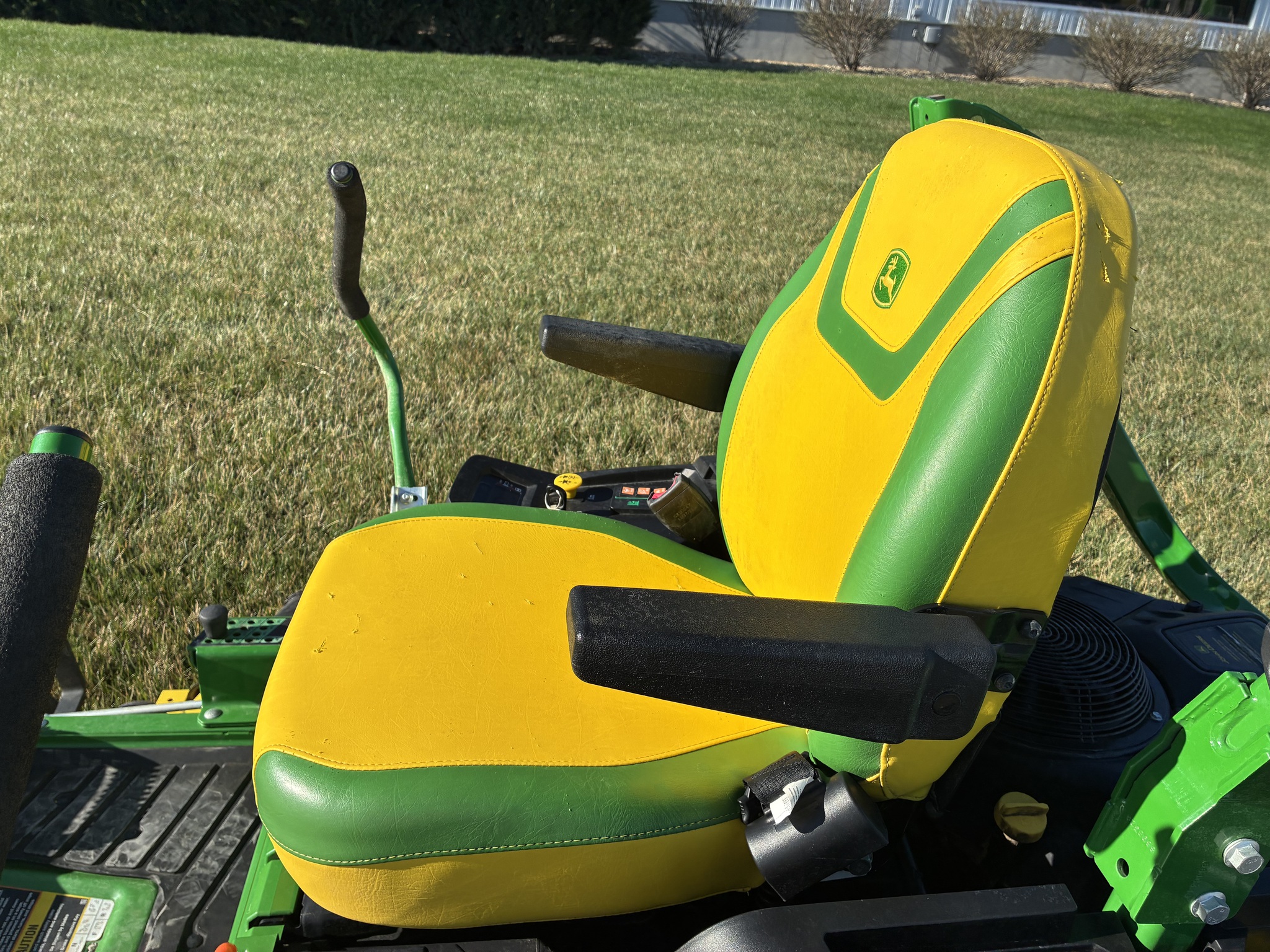  2022 John Deere Z545R at LandMark in Marysville, KS