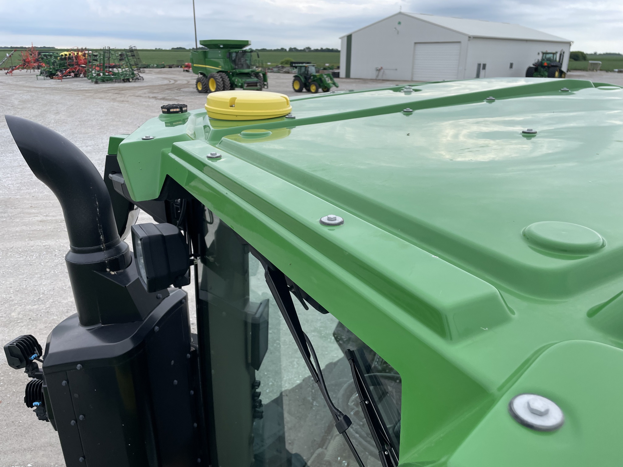  2024 John Deere 8RT 370 at LandMark in Fairfield, NE