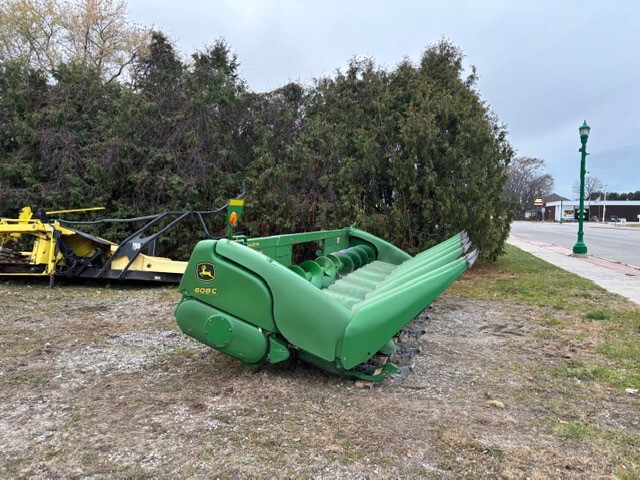 On Lot 2009 John Deere 608C at Tri County Equipment Reese, MI
