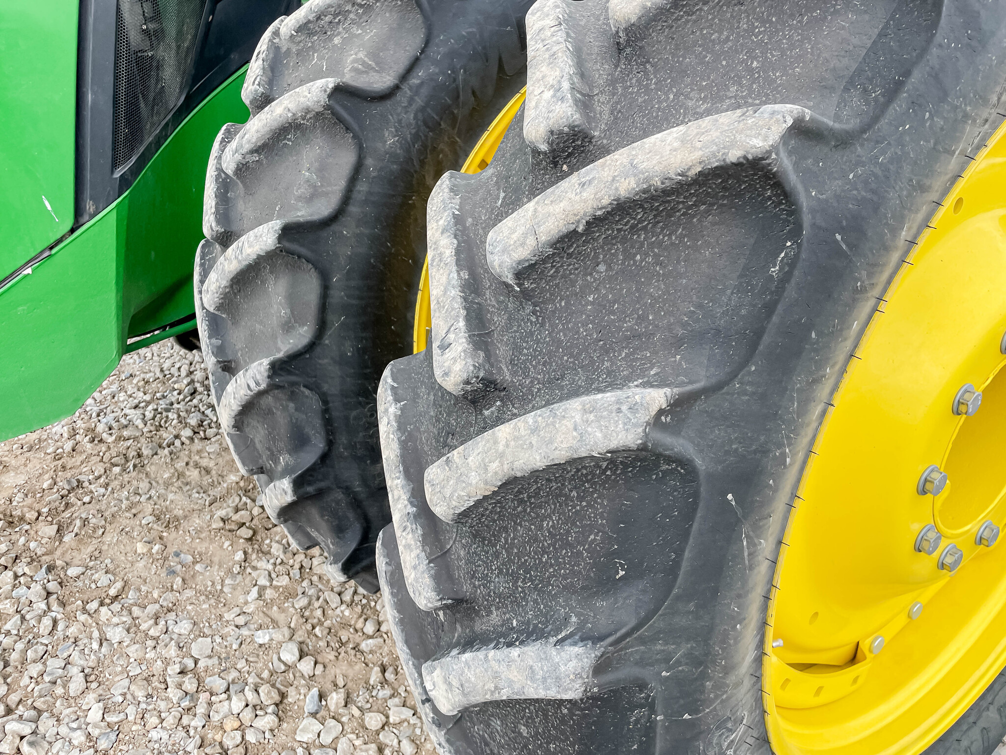  2023 John Deere 8R 370 at LandMark in Superior, NE