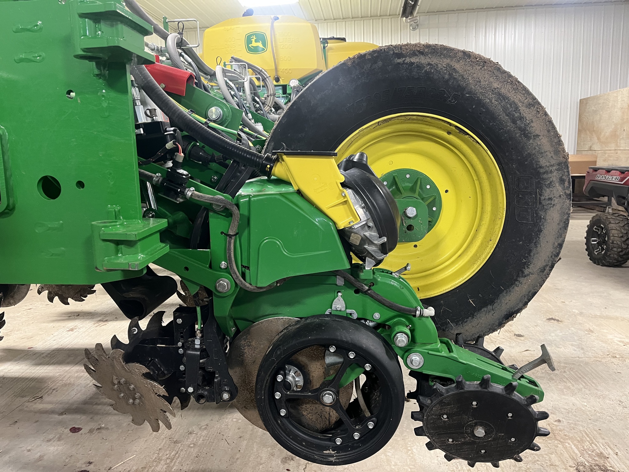  2025 John Deere 1775NT at LandMark in Hastings, NE