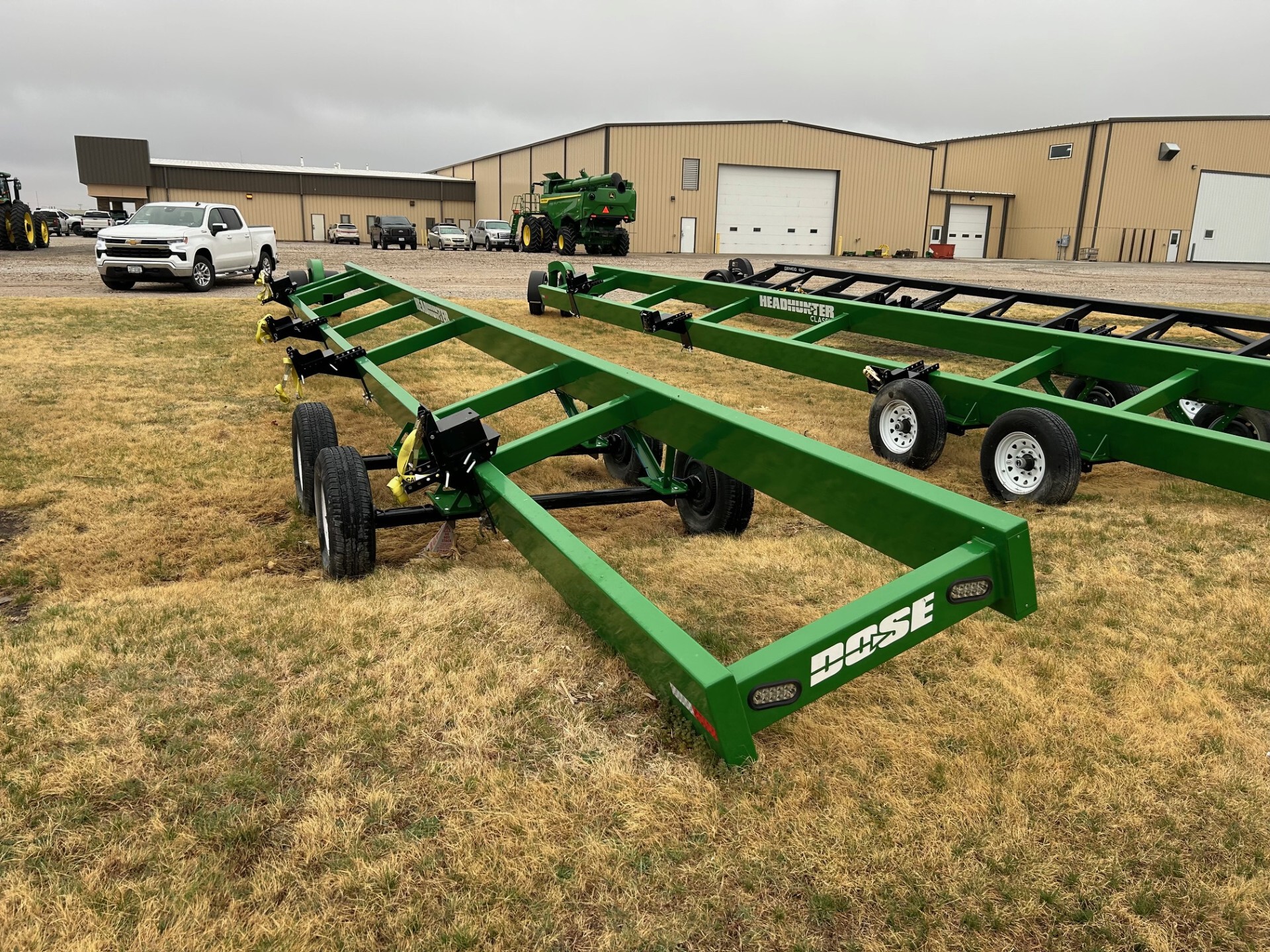  2023 Headhunter HHC43-DA/DB at LandMark in Kearney, NE