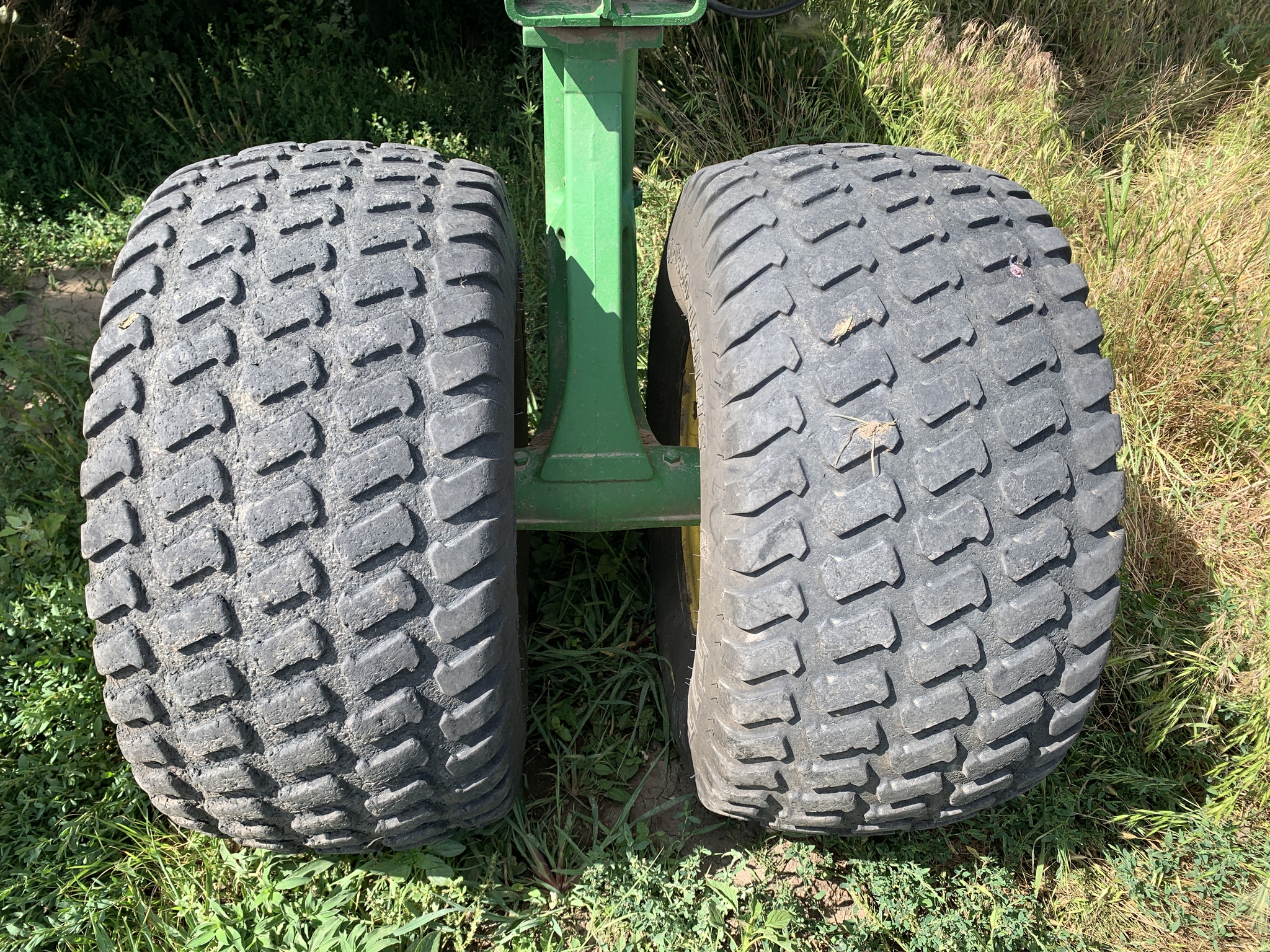  2013 John Deere 1890 at LandMark in Hebron, NE
