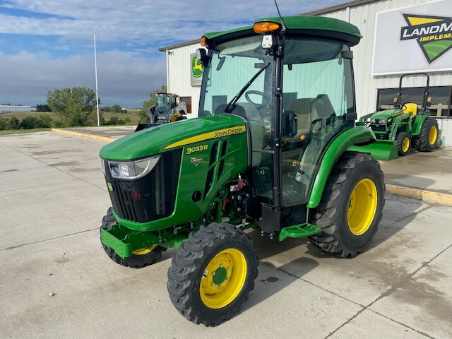  2024 John Deere 3033R at LandMark in Beatrice, NE