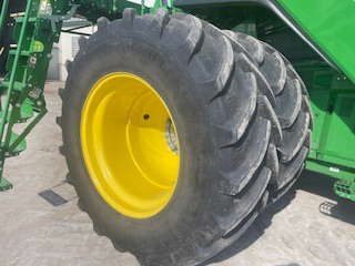  2023 John Deere X9 1100 at LandMark in Fairfield, NE