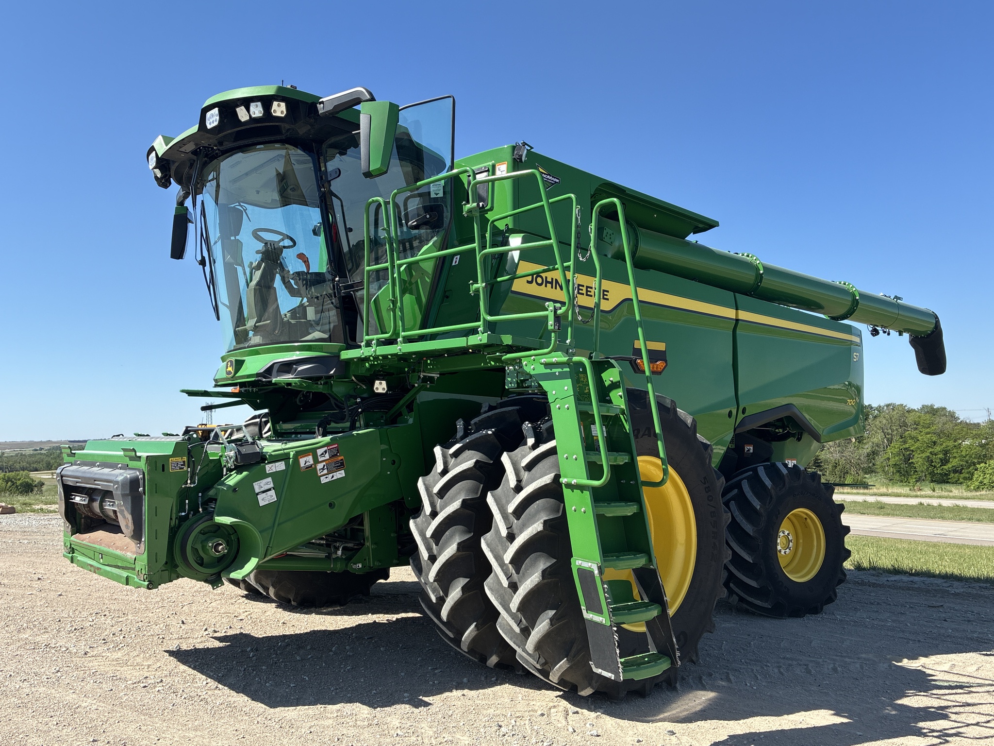  2025 John Deere S7 700 at LandMark in Hebron, NE