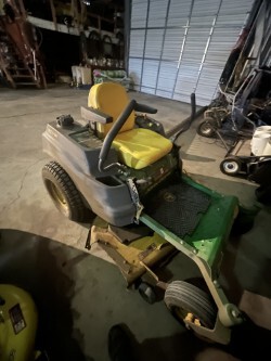  2012 John Deere Z445 at LandMark in Gothenburg, NE