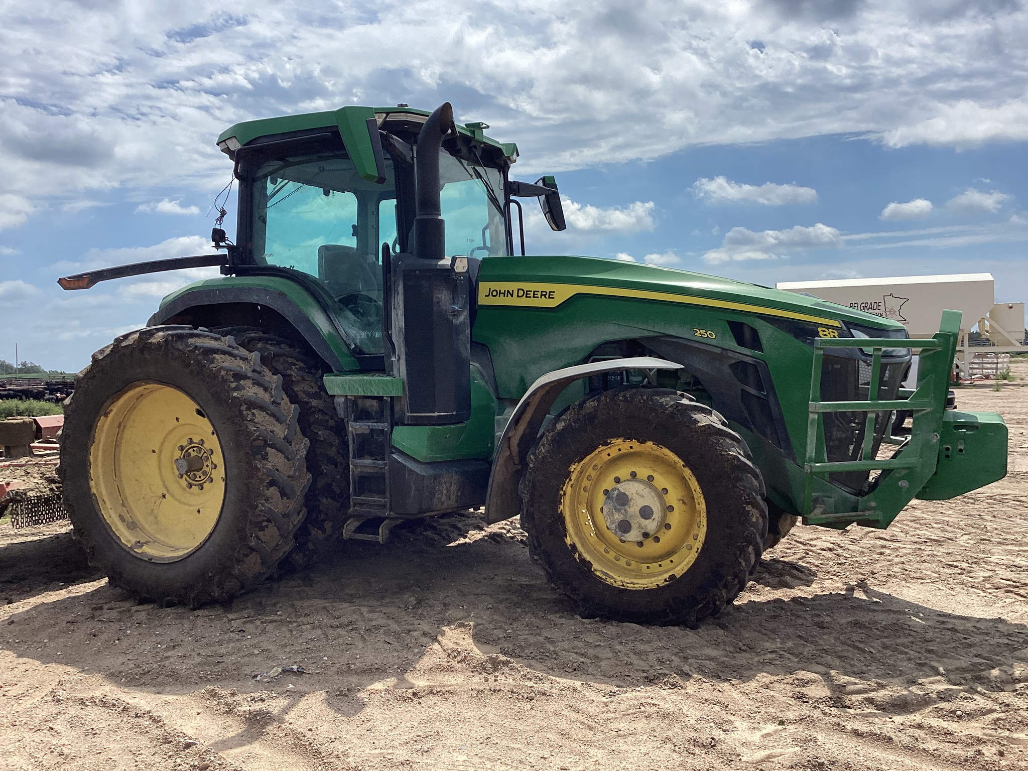  2022 John Deere 8R 250 at LandMark in Minden, NE