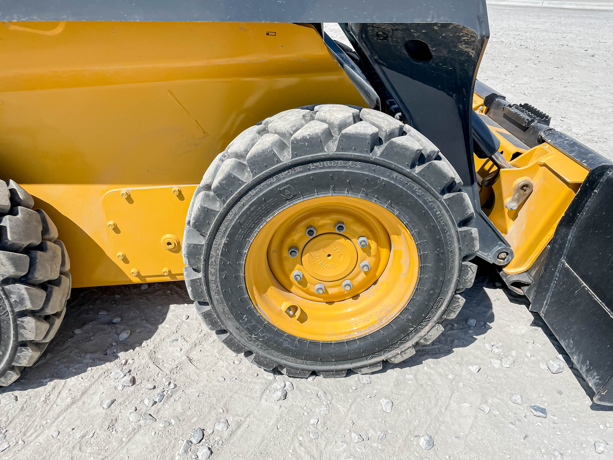  2023 John Deere 324G at LandMark in Hebron, NE