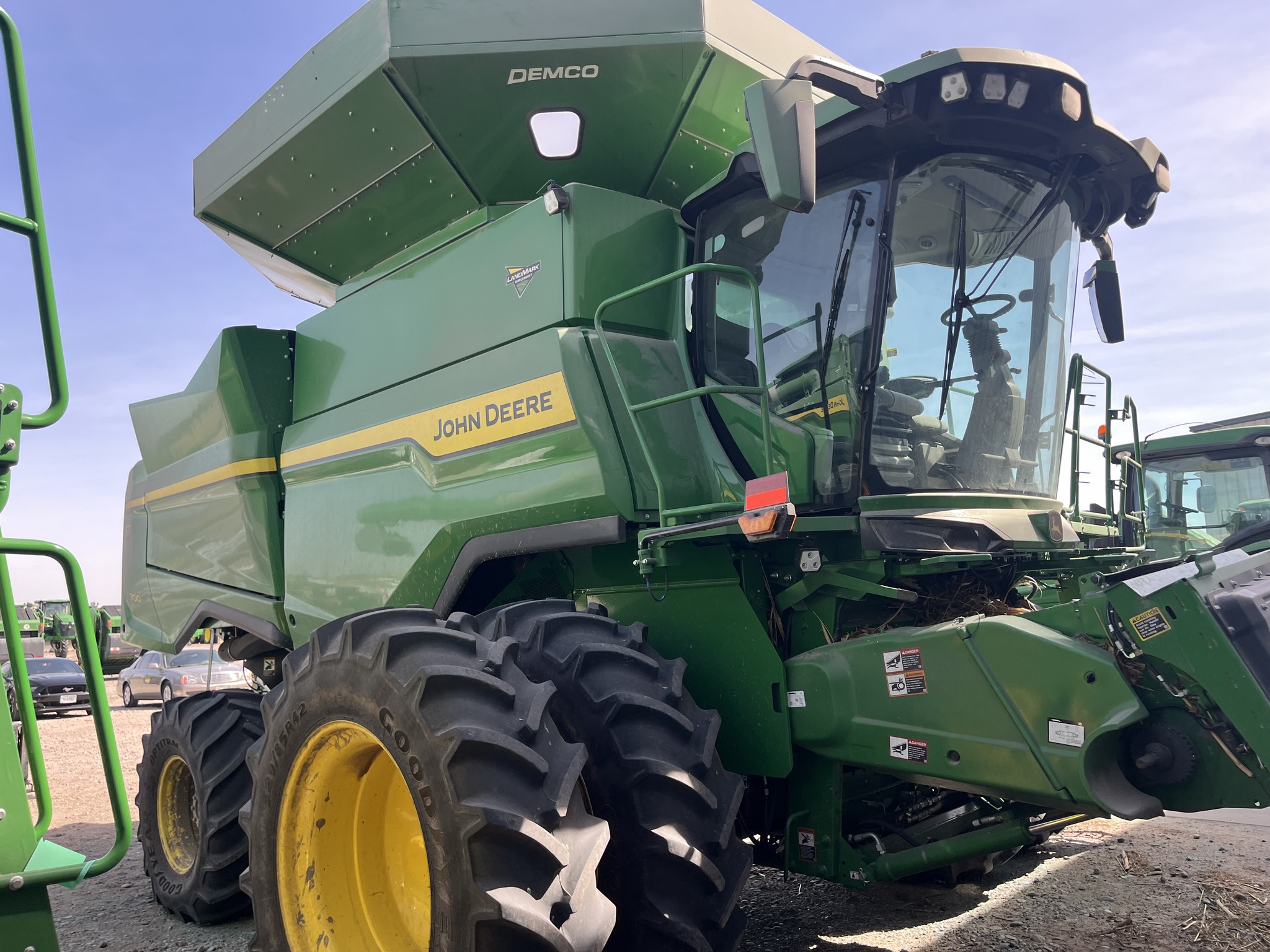  2025 John Deere S7 700 at LandMark in Lexington, NE