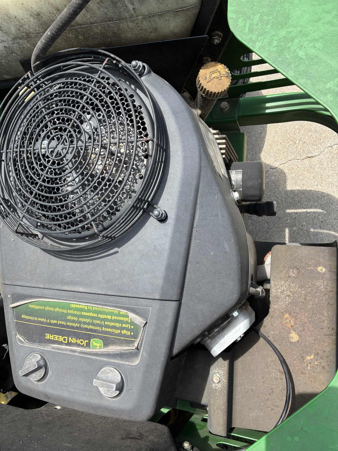  2010 John Deere Z445 at LandMark in Gothenburg, NE