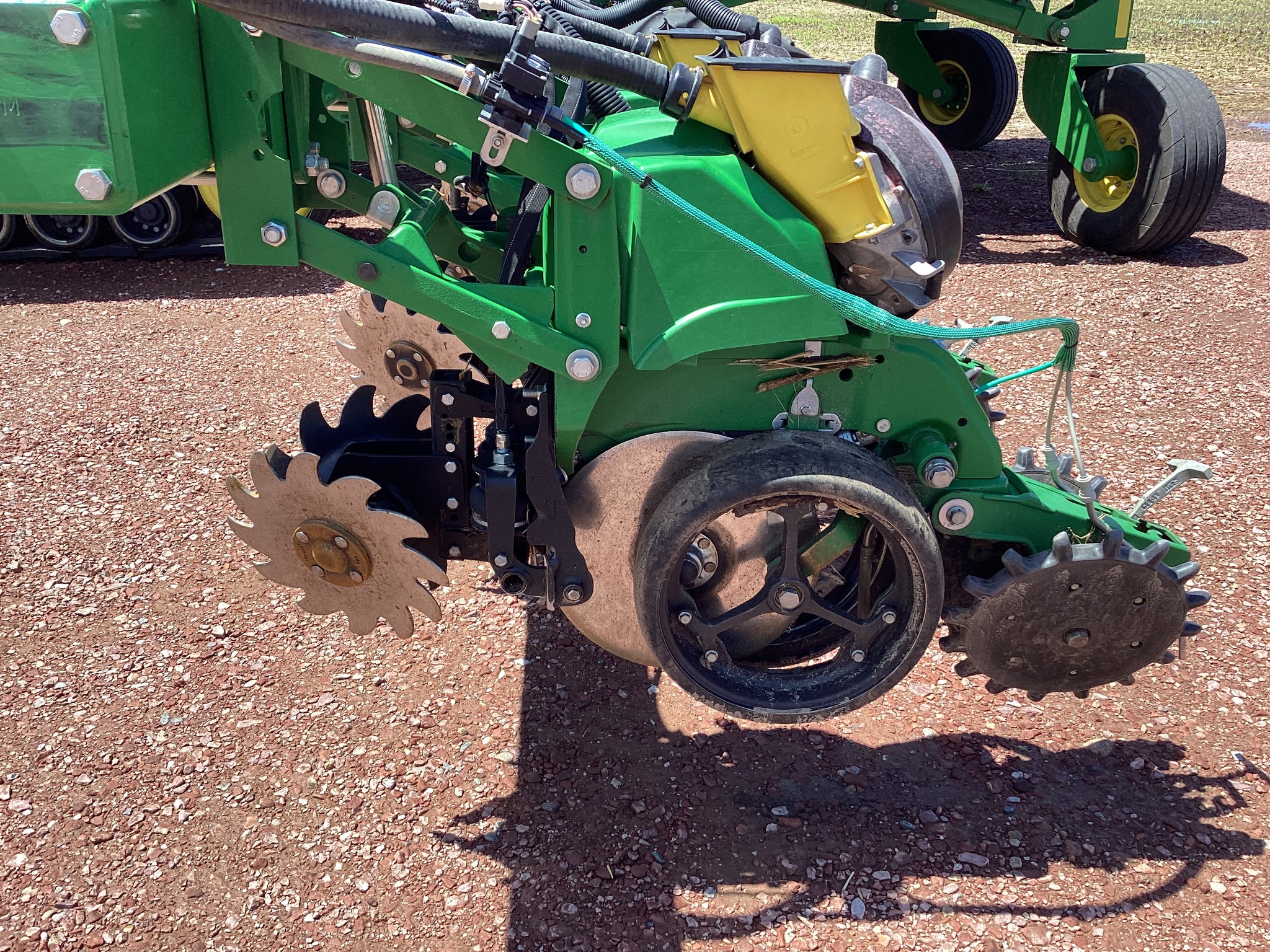  2022 John Deere 1725 CCS at LandMark in Minden, NE
