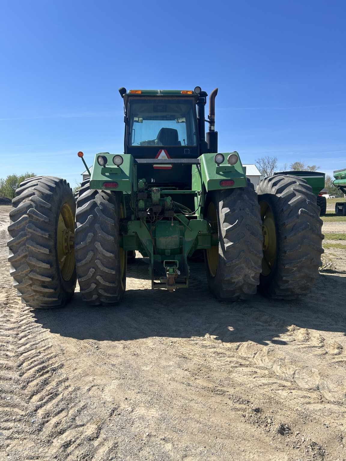 On Lot 1994 John Deere 8870 at Tri County Equipment Marlette, MI