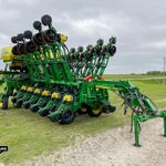  2021 John Deere 1795 at LandMark in Hastings, NE