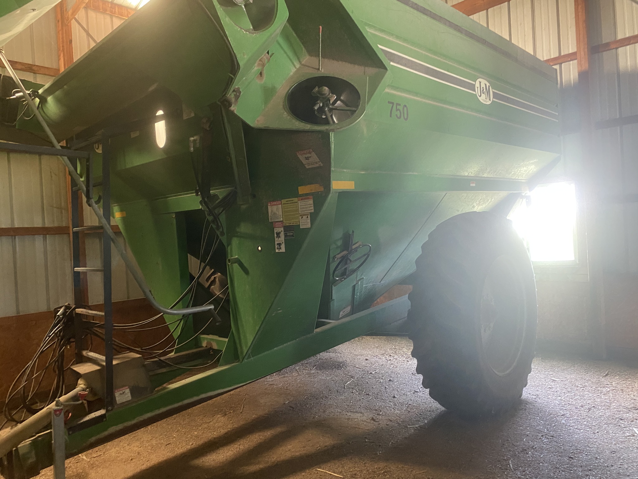   J&m 750-18 at LandMark in Hebron, NE