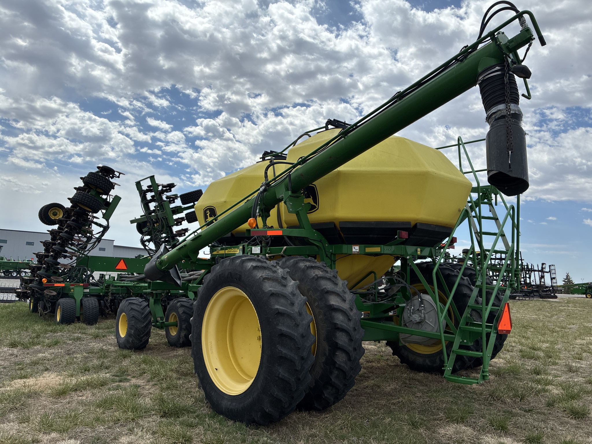  2013 John Deere 1890 at LandMark in Hebron, NE