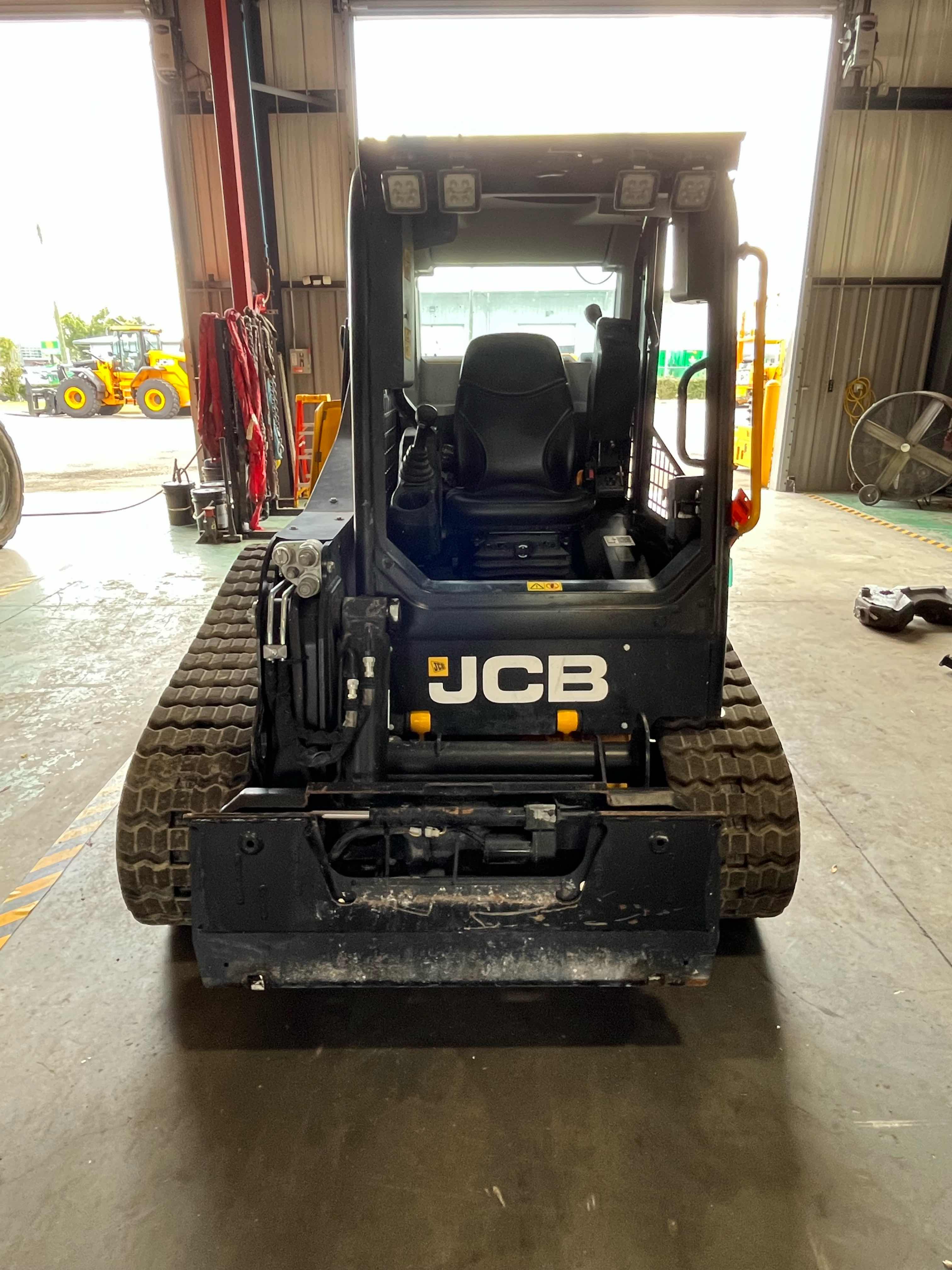   JCB 215T at Briggs JCB Tampa, FL