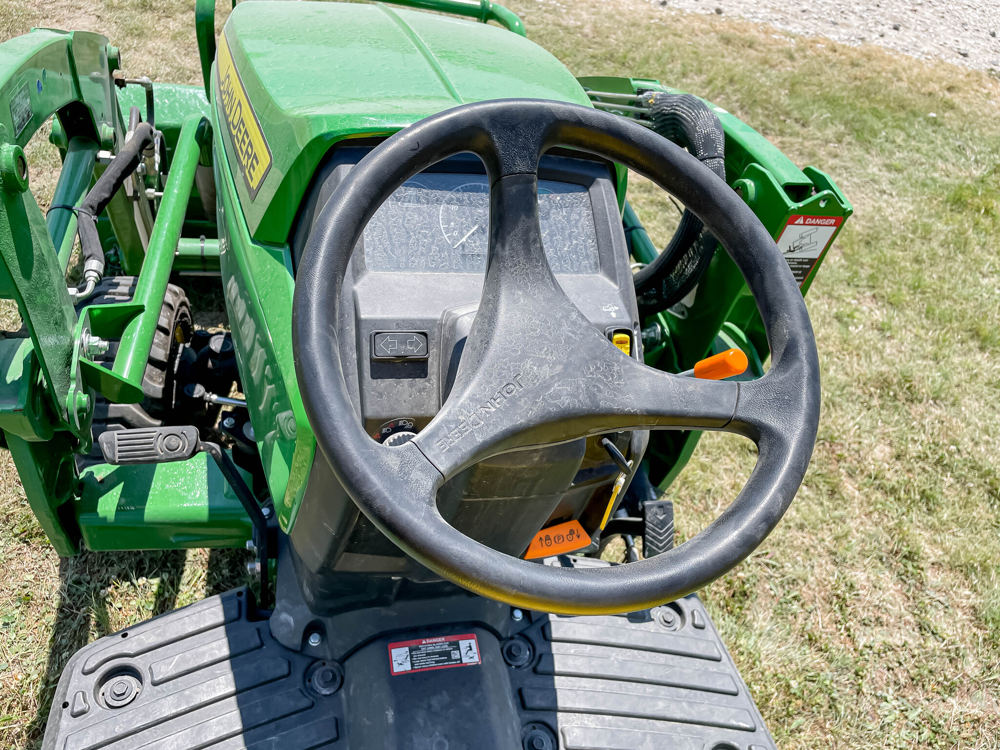  2022 John Deere 1023E at LandMark in Phillipsburg, KS