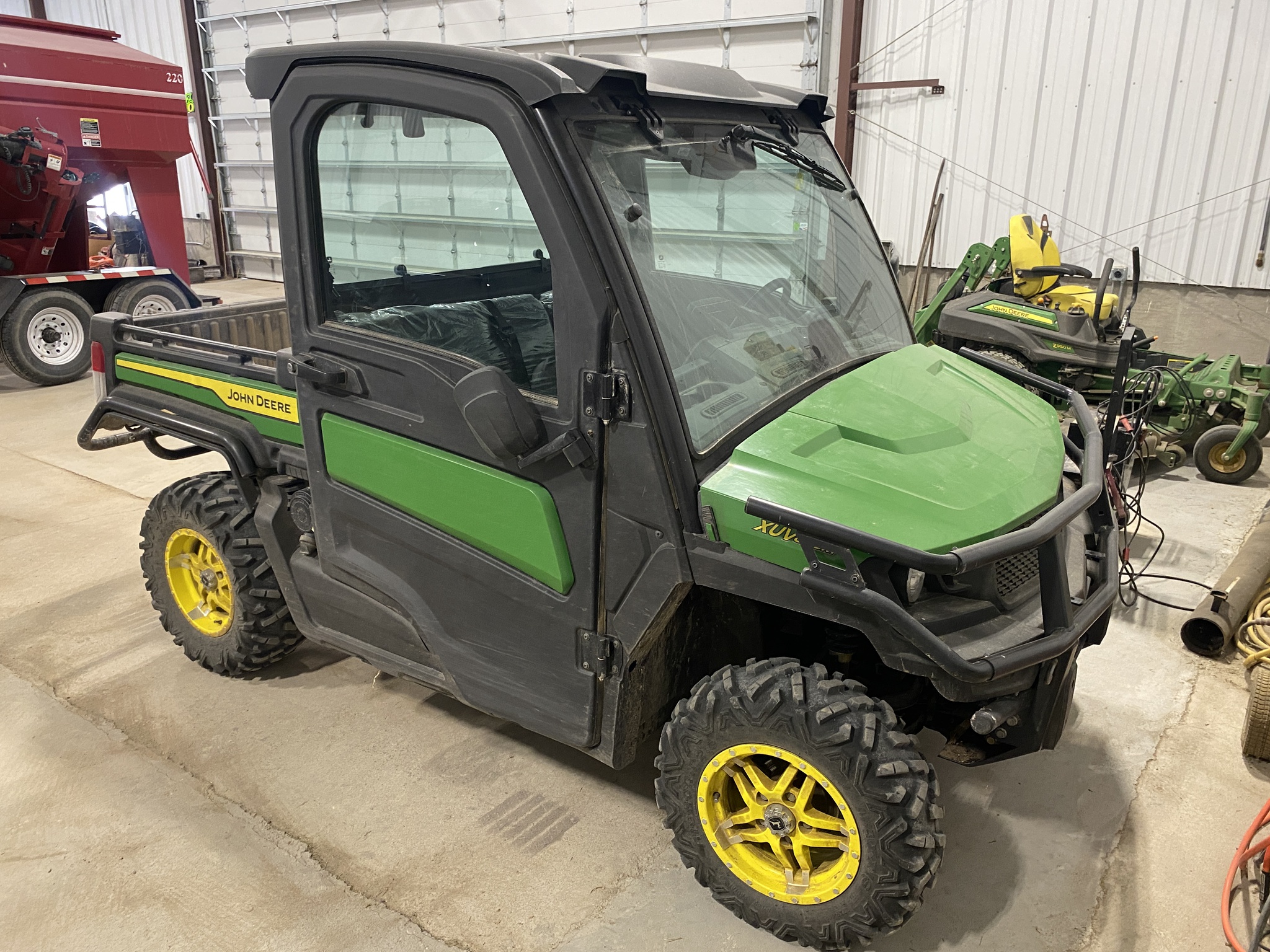  2024 John Deere XUV835M HVAC Cab at LandMark in Hebron, NE