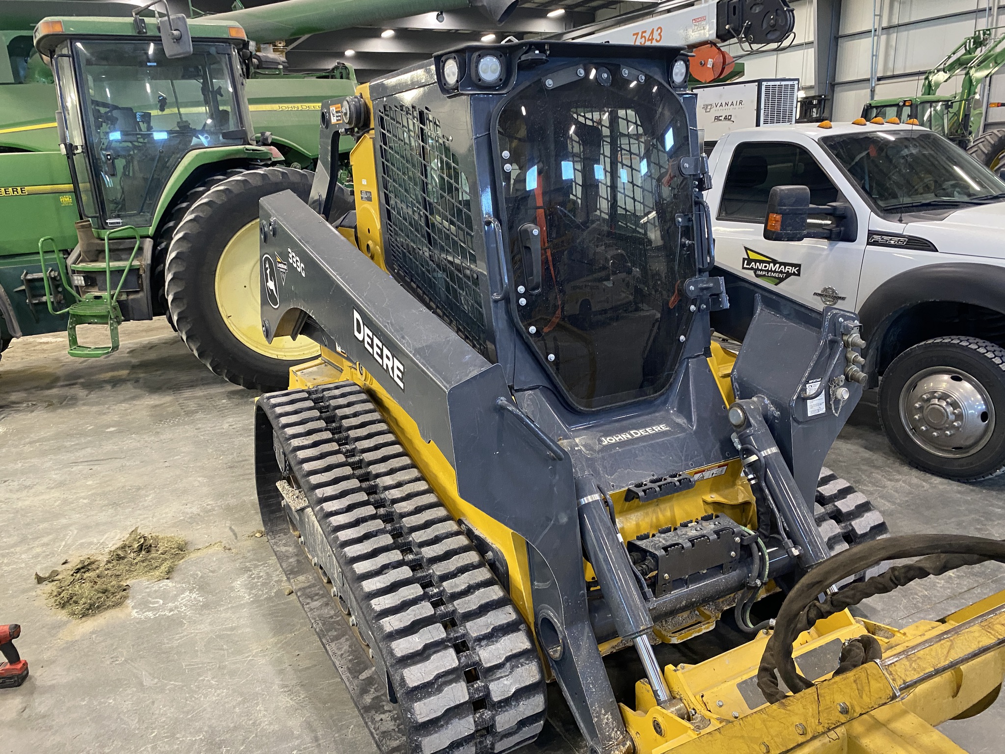  2024 John Deere 333G at LandMark in Hebron, NE